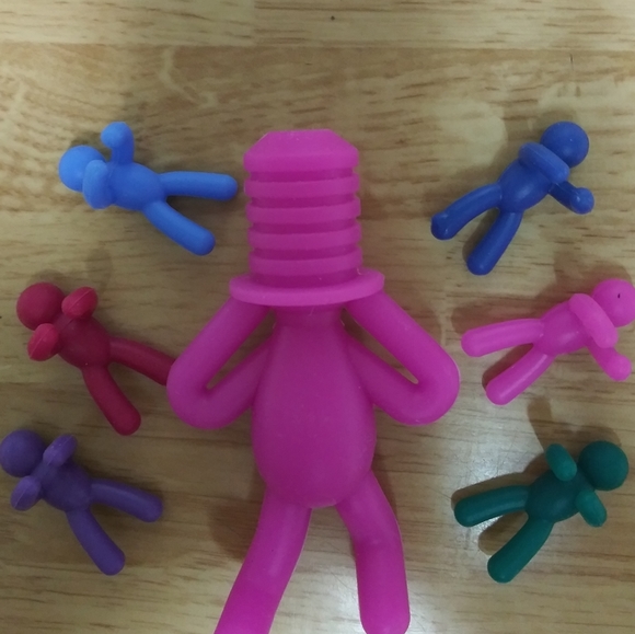 fabfitfun Other - 1 Wine Stopper &  6 Charm Set